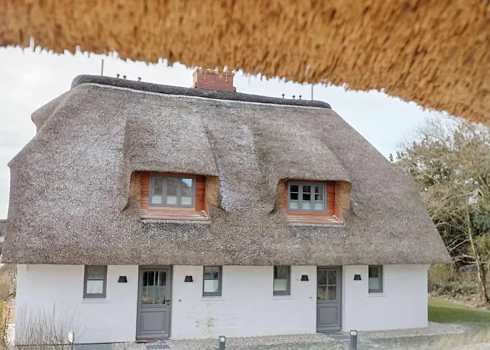 Rantum Dorf - Ferienappartments Im Reetdachhaus 1& 2