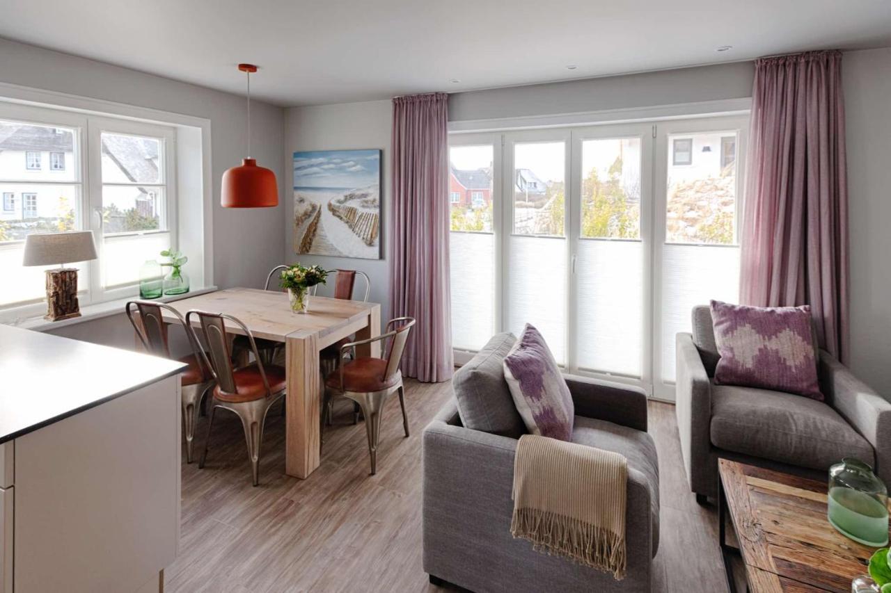 Rantum Dorf - Ferienappartments Im Reetdachhaus 1& 2 * Sylt