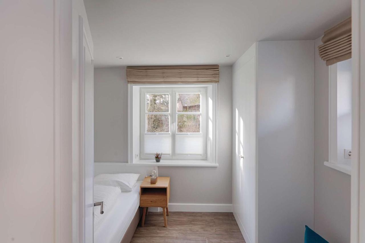 Rantum Dorf - Ferienappartments Im Reetdachhaus 1& 2 Lejlighed *