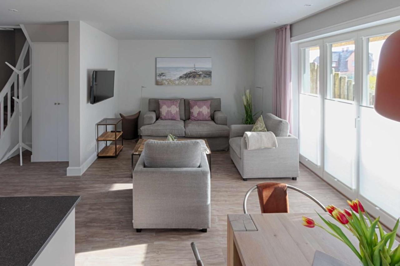 Rantum Dorf - Ferienappartments Im Reetdachhaus 1& 2 * Sylt